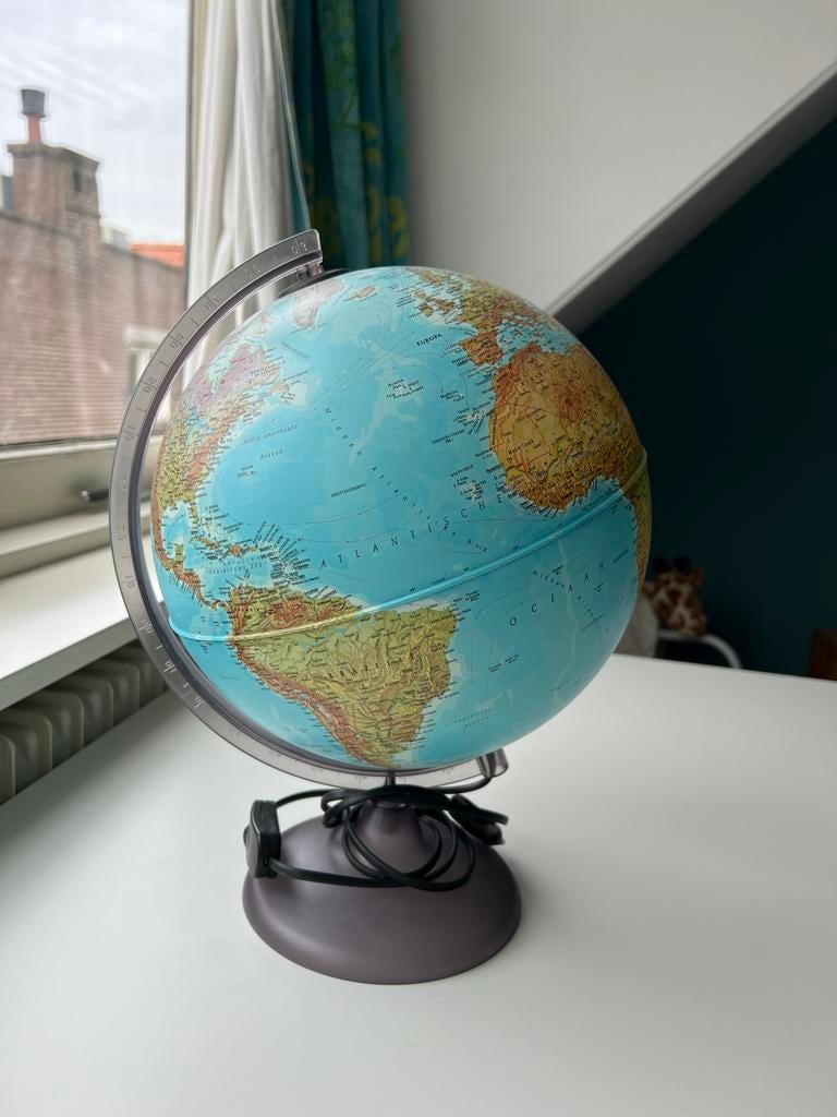 Lichtgevende Wereldbol - Educatief en Decoratief, Ophalen, Verlicht, Zo goed als nieuw