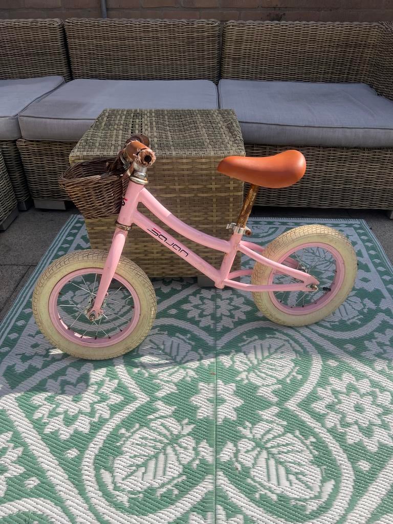 Roze loopfiets Sojan met mandje, Fietsen en Brommers, Ophalen, Zo goed als nieuw, 16 tot 20 inch
