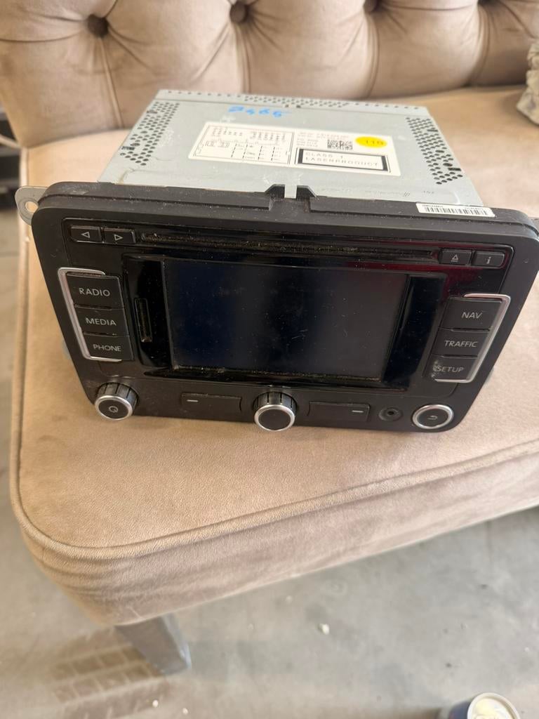 Vwrns310 auto radio met navigatie en code, Ophalen of Verzenden, Zo goed als nieuw