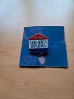 EHBO eenheids diploma circa 1970, Verzamelen, Speldjes, Pins en Buttons, Ophalen of Verzenden, Zo goed als nieuw, Overige onderwerpen