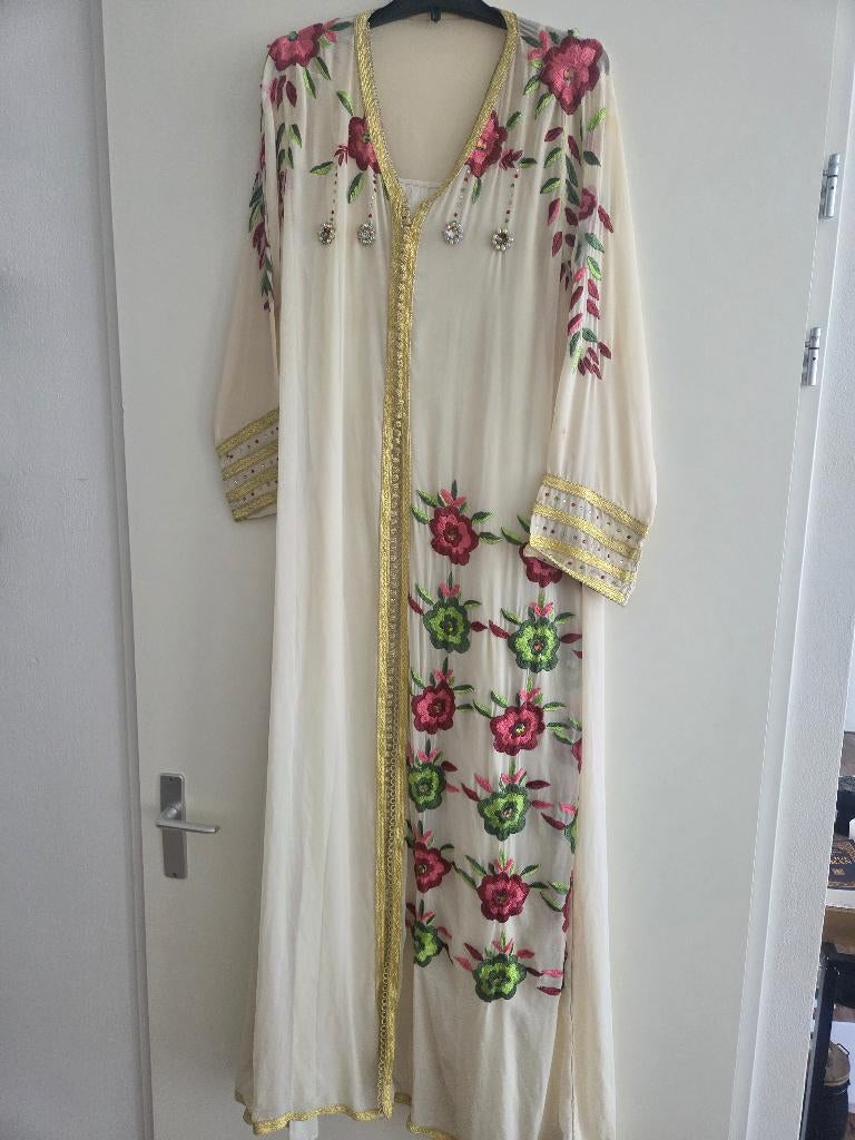 Marokkaanse jurk, Ophalen, Gedragen, Overige kleuren, Overige typen