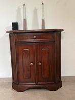 Klassiek en praktisch kastje, Ophalen