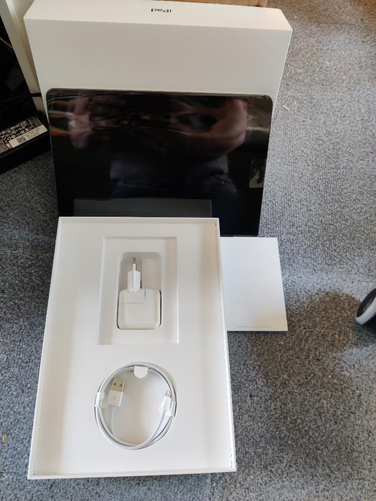 Ipad 7th generation 32GB - WiFi nieuw in doos 26-3, Computers en Software, Apple iPads, 10 inch, 32 GB, Apple iPad, Nieuw
