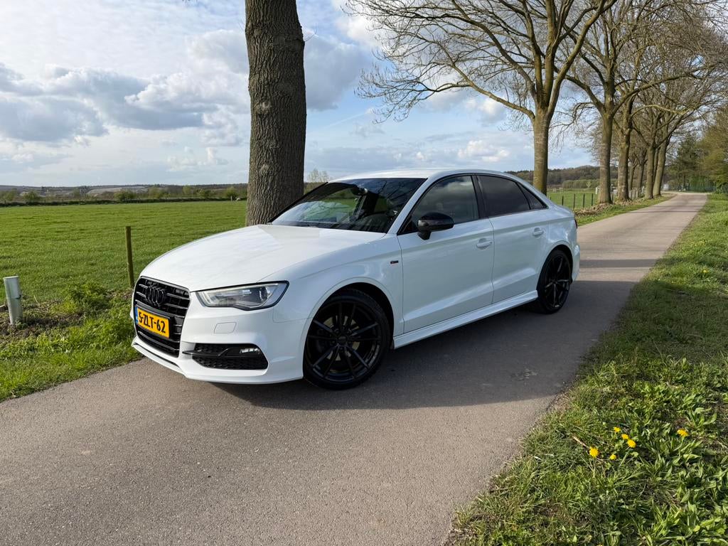 Audi A3 1.4TFSI 110KW COD Sedan S-tr 2015 Wit, Auto's, Audi, Particulier, A3, ABS, Airbags, Airconditioning, Alarm, Android Auto