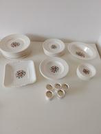 Wedgwood Conway Servies - 33-delig in nette staat, Ophalen