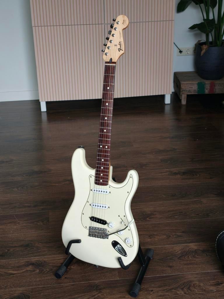 Fender Stratocaster Squier series Mexico Olympic white, Ophalen, Gebruikt, Solid body, Fender