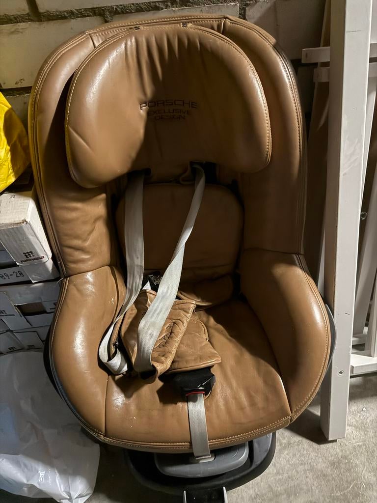 Porsche Exclusive Design autostoeltje, Overige merken, 9 t/m 18 kg, Ophalen of Verzenden, Gebruikt