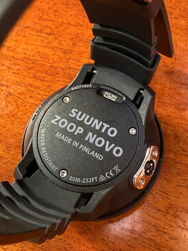 Suunto Zoop Novo Duikcomputer - Betrouwbaar en Robuust, Ophalen of Verzenden, Gebruikt, Duikcomputer