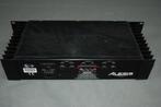 Alesis Versterker met flightcase RA100    <230504>, Gebruikt, ., Ophalen of Verzenden, 50 tot 100 watt
