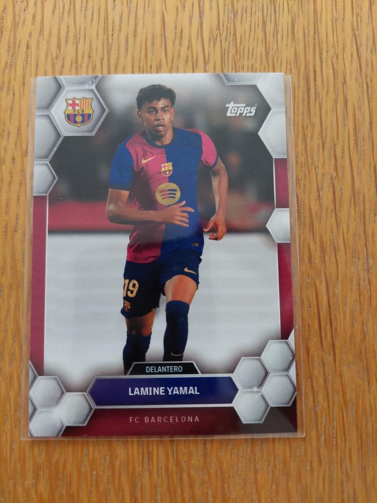 Lamine Yamal Rookie Card FC Barcelona Topps, Ophalen of Verzenden, Zo goed als nieuw, Plaatje