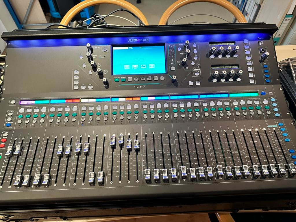 Allen&heath SQ 7 dig. mengpaneel met Gator flightcase, Muziek en Instrumenten, Mengpanelen, Ophalen, Zo goed als nieuw, 20 kanalen of meer