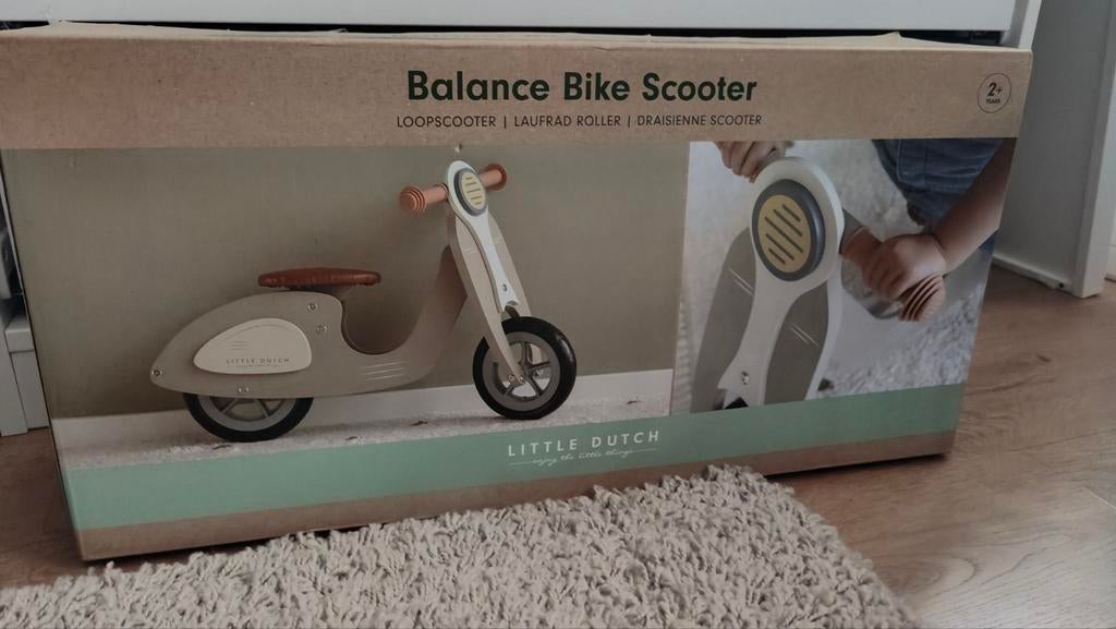 Nieuw in doos Little Dutch loopfiets hout, Kinderen en Baby's, Speelgoed | Buiten | Voertuigen en Loopfietsen, Ophalen