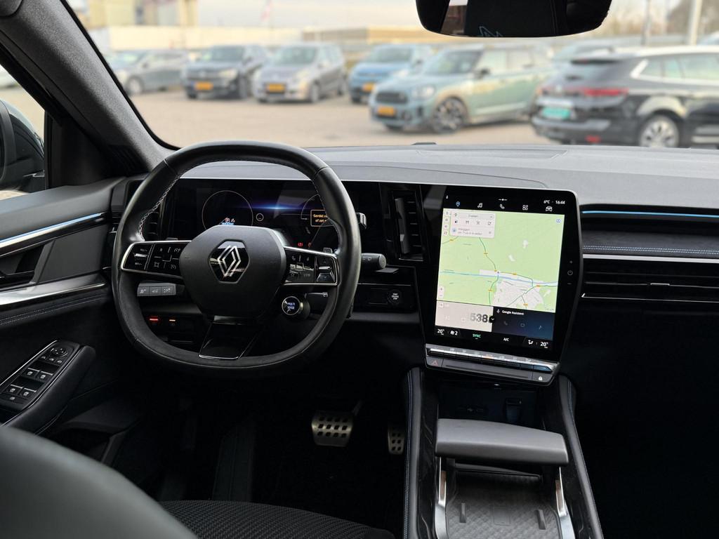 Renault Austral 1.2 E-Tech full hybrid 200 techno esprit Alp, Auto's, Renault, Gebruikt, 1199 cc, Alcantara, Zwart