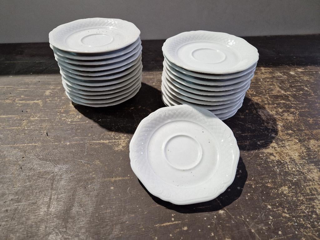 24 stuks schotels 13,5cm Eschenbach La Reine €0,75 p.st., Huis en Inrichting, Keuken | Servies, Gebruikt, Ophalen of Verzenden