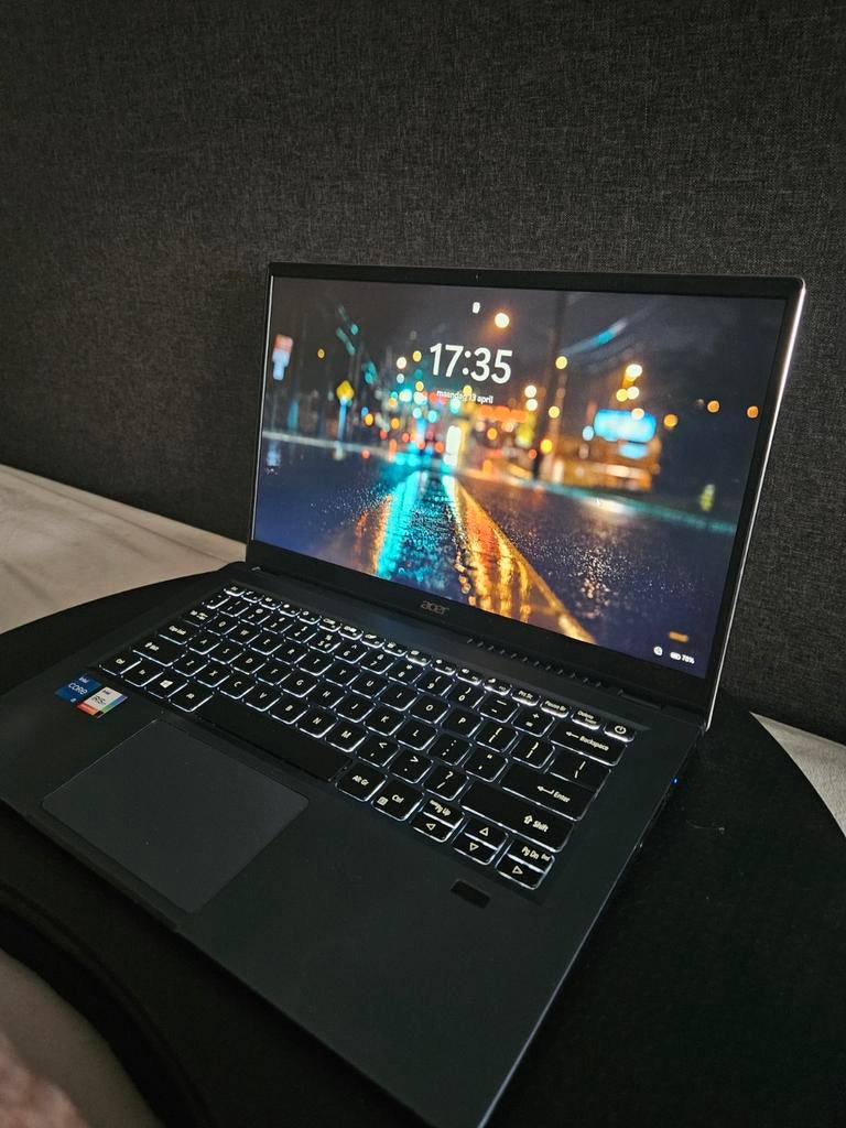 Acer Swift SF314-511 Laptop - Intel Core i5, 14 inch, Ophalen, 2 tot 3 Ghz, Qwerty, 14 inch