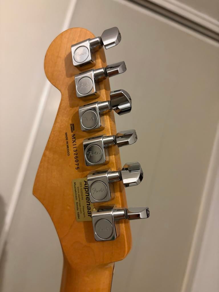 Fender Stratocaster HSH - Zilverkleurig, Muziek en Instrumenten, Ophalen of Verzenden, Gebruikt, Solid body, Fender