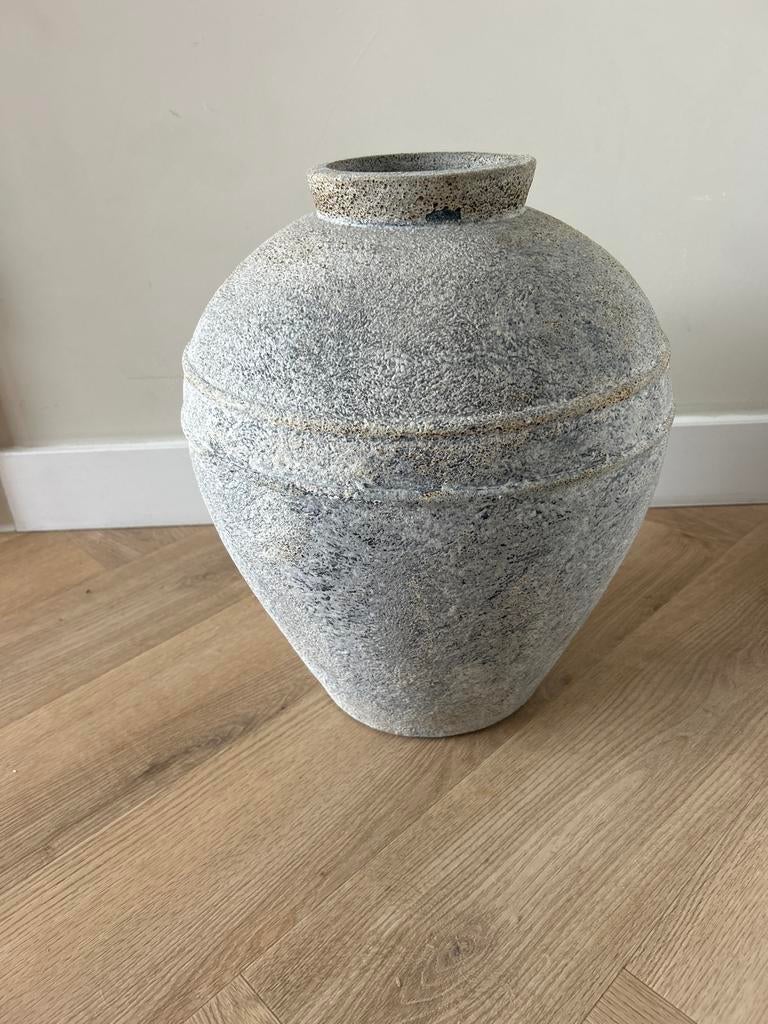 Mooie landelijke pot betonlook, Steen, Overige kleuren, Ophalen of Verzenden, Zo goed als nieuw