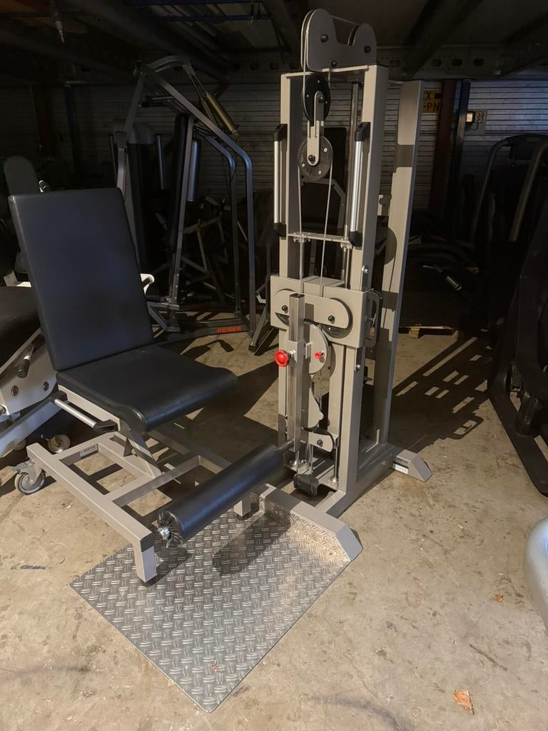 Fysio verstelbaar leg extension multihip machine, Ophalen, Zo goed als nieuw, Overige typen