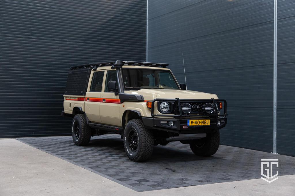 Toyota Land Cruiser GRJ79 Double Cab LX-E A/T, Auto's, Toyota, Automaat, Stof, 227 pk, Bruin