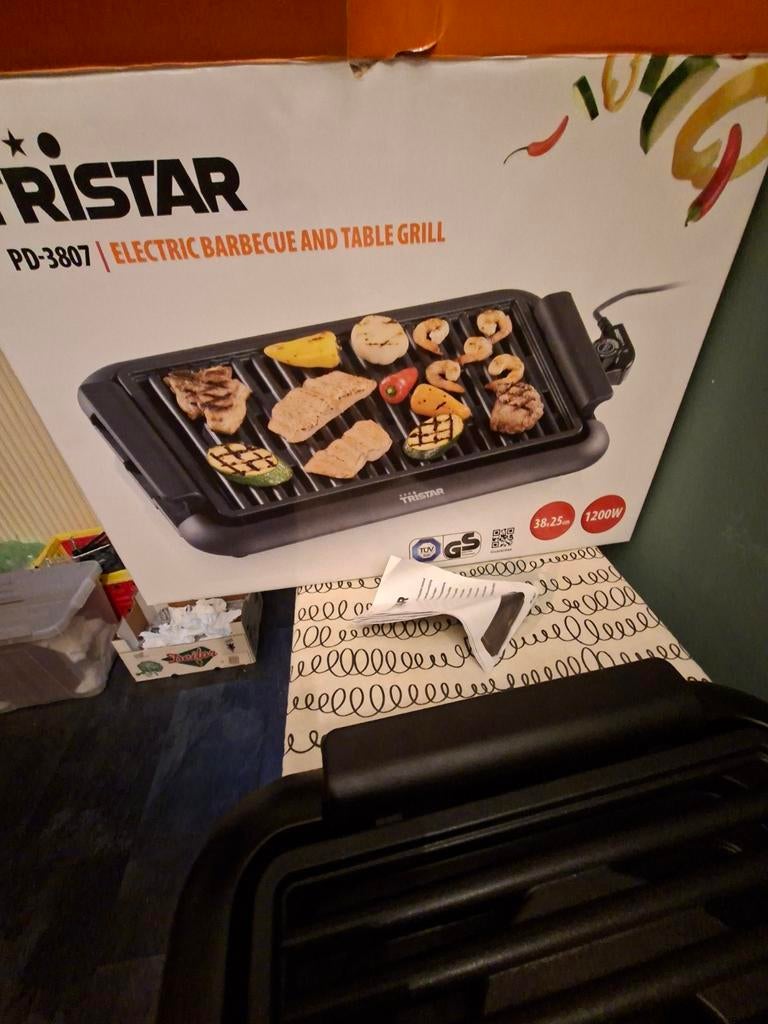 Tristar PD-3807 Elektrische Barbecue en Tafelgrill, Ophalen of Verzenden, Zo goed als nieuw, Tafelgrill