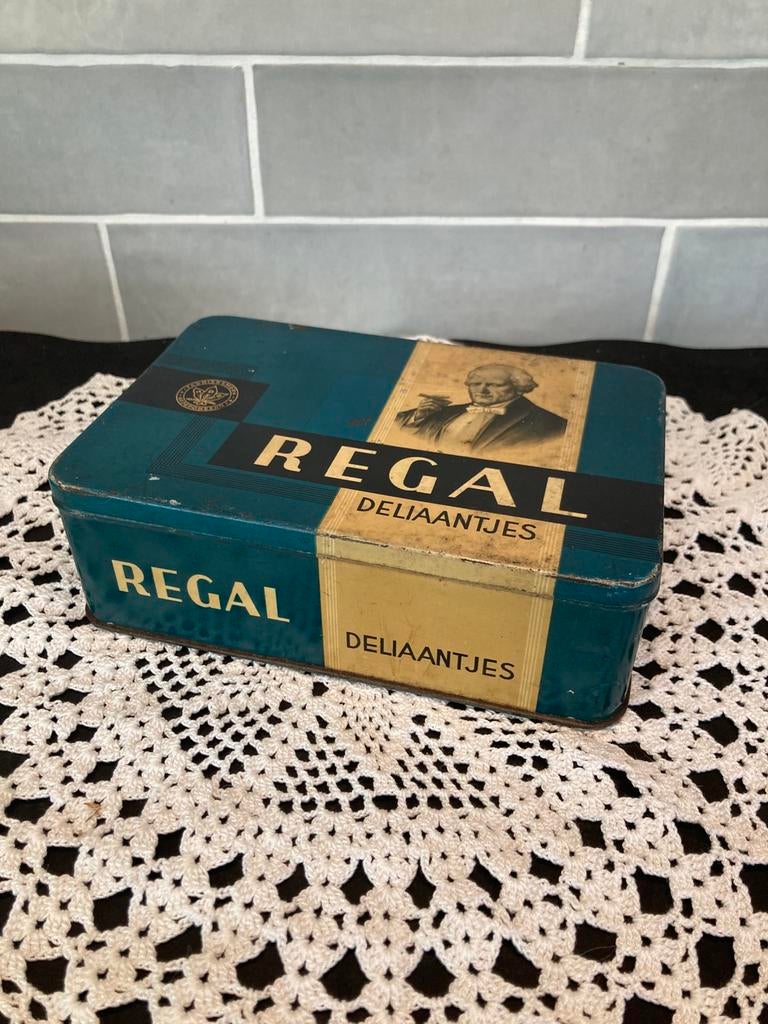 Vintage sigarenblik Regal Deliaantjes (140426c), Verzamelen, Blikken, Ophalen of Verzenden, Gebruikt, Overige