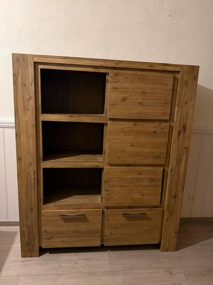 Twee houten kasten met schuifdeuren, Huis en Inrichting, Kasten | Boekenkasten, Gebruikt, 100 tot 150 cm, 150 tot 200 cm, 25 tot 50 cm