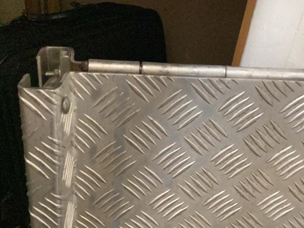 Op rij plaat van dik alluminium, Ophalen of Verzenden, Zo goed als nieuw