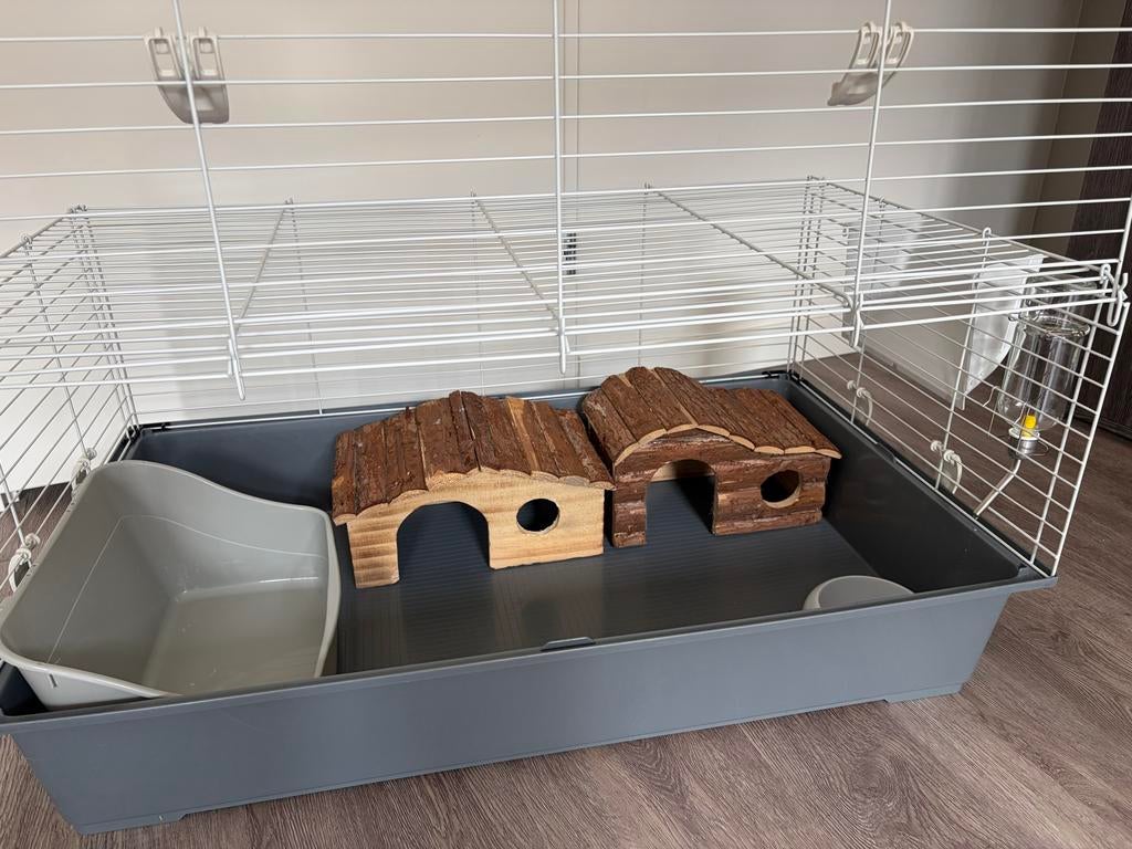 Ferplast konijnenkooi + spullen complete set, Dieren en Toebehoren, Kooi, Zo goed als nieuw, Konijn, 75 tot 110 cm