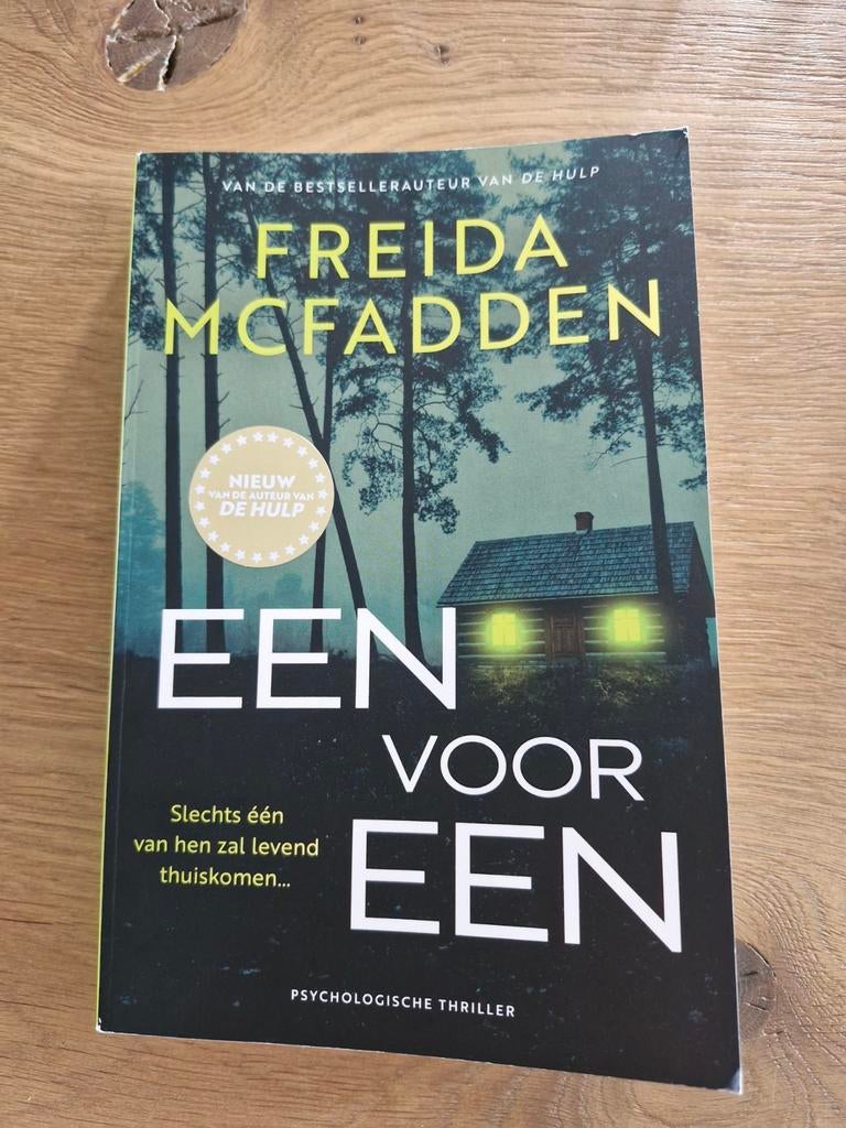 Een voor een - Freida McFadden (Psychologische thriller), Ophalen of Verzenden, Zo goed als nieuw, Freida McFadden, Nederland