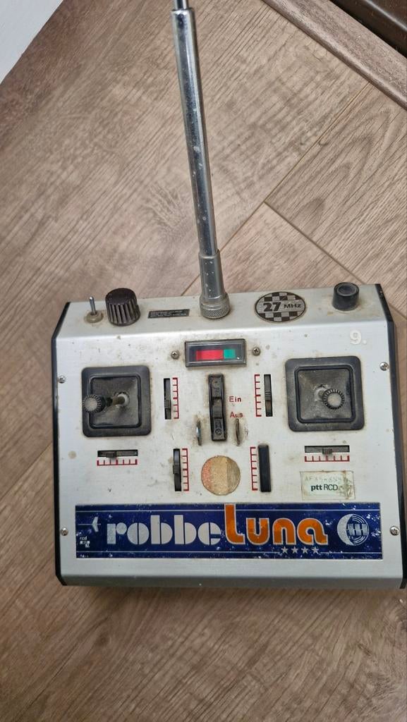 Zender, Ophalen of Verzenden