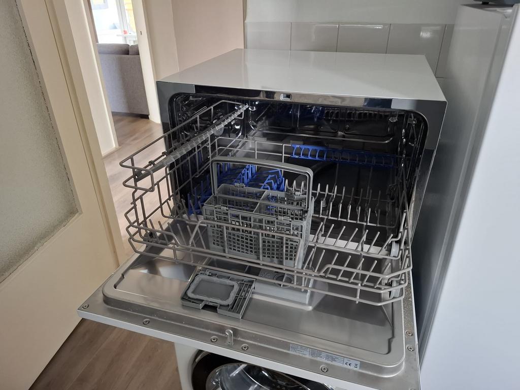 Witte tafelmodel vaatwasser WQP6-3602D, Ophalen, Minder dan 85 cm, Zo goed als nieuw, 45 tot 60 cm