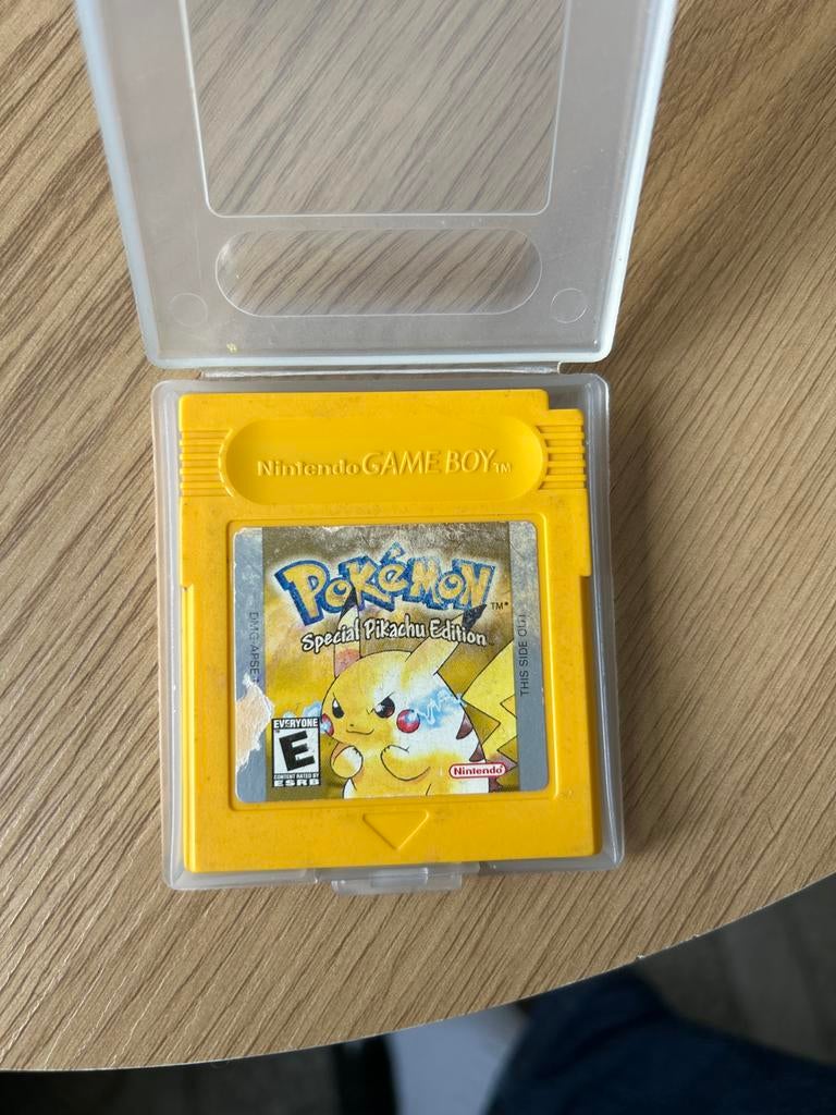 Pokemon yellow Special Pikachu Edition Game Boy, Gebruikt, 1 speler, Ophalen of Verzenden, Role Playing Game (Rpg)