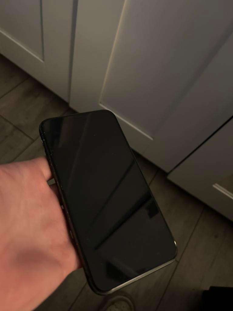 Iphone 11(kapot scherm), Telecommunicatie, Mobiele telefoons | Apple iPhone, Ophalen, 128 GB, Zwart, IPhone 11