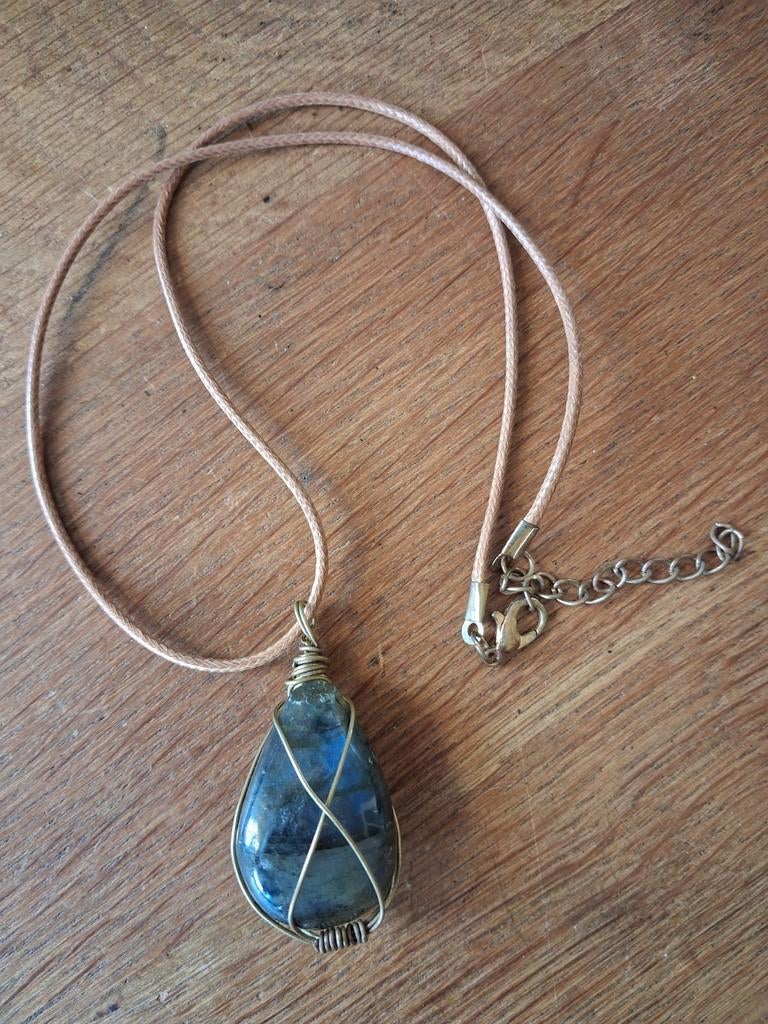 Handgemaakte Labradoriet Hanger Ketting, Sieraden, Tassen en Uiterlijk, Kettingen, Blauw, Ophalen of Verzenden, Zo goed als nieuw
