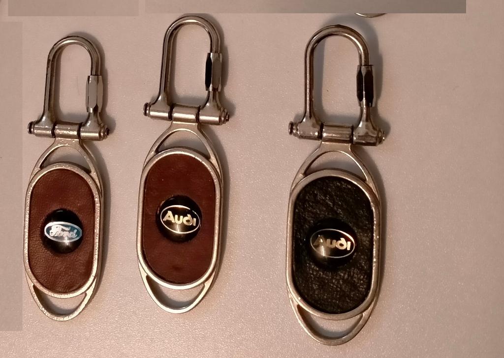Toyota Ford Audi, vintage logo sleutelhangers RARE, Verzamelen, Ophalen of Verzenden, Gebruikt, Auto's