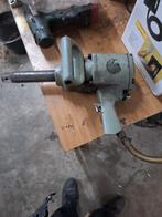 Luchtsleutel, Ophalen, Metaaldraaibank