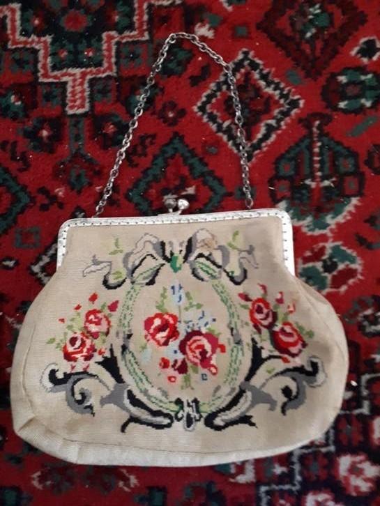 Oud geborduurd tasje handwerk jaren 50, Ophalen of Verzenden