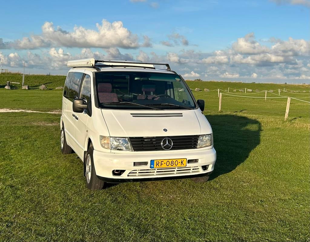Mercedes-Benz Vito Camperbus 1997 - “Tjibbe”, Tot en met 2, Mercedes-Benz, Particulier, Audio installatie