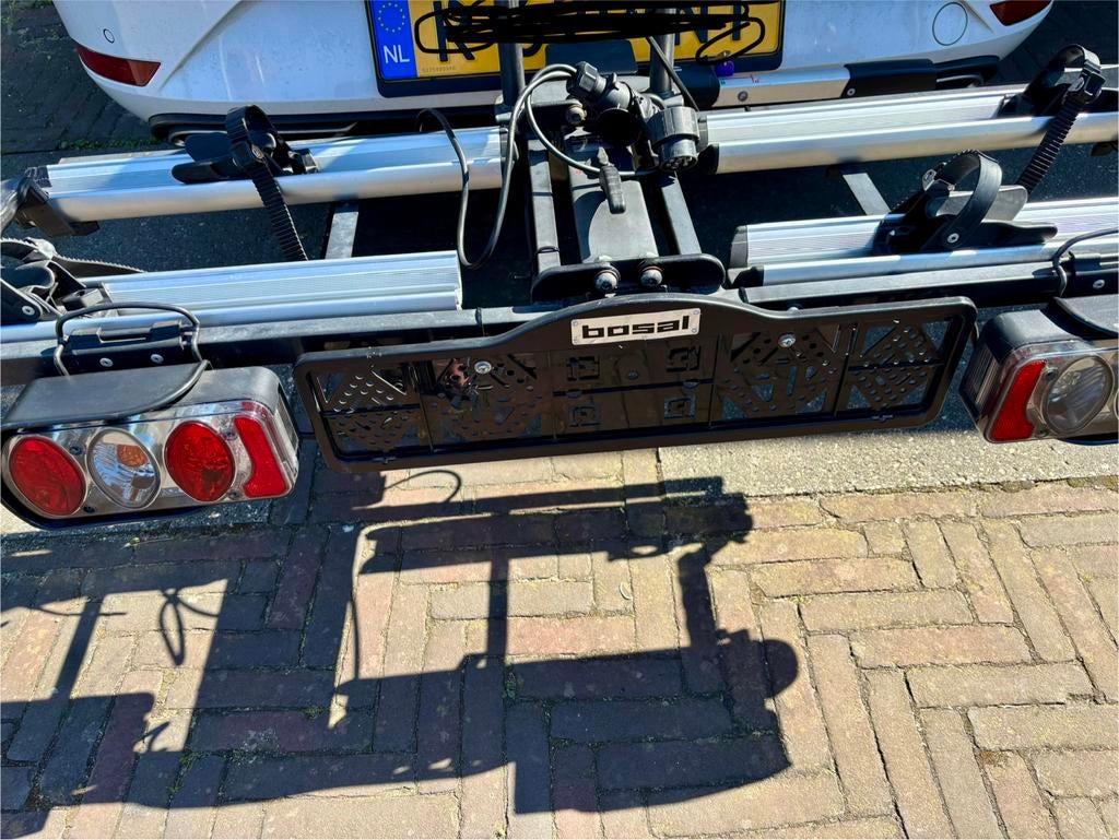 Bosal trekhaak fietsendrager voor 2 elektrische fietsen, Auto diversen, Fietsendragers, Ophalen, Gebruikt, 2 fietsen, Trekhaakdrager