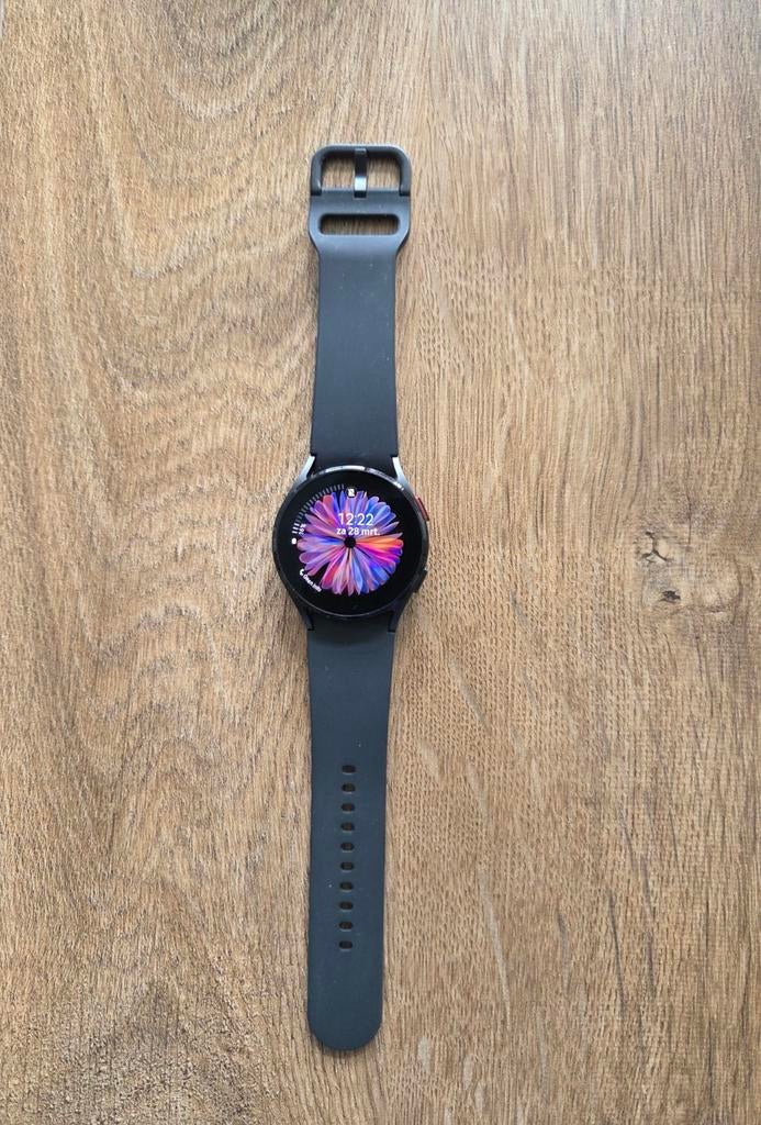 Samsung Galaxy Watch 4, Zwart, Ophalen of Verzenden, Zo goed als nieuw, Samsung