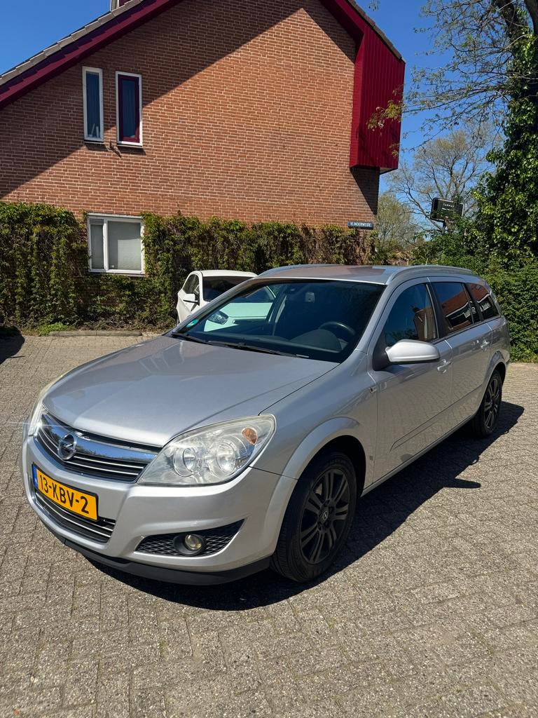 Opel Astra, AIRCO/CARPLAY/STOELVERWARMING, Auto's, Voorwielaandrijving, Automatische klimaatregeling, 15 km/l, Stationwagon