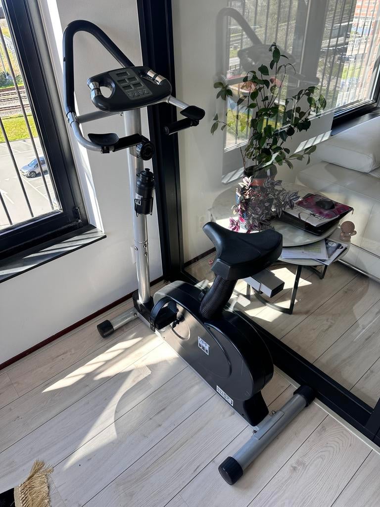 MPF Hometrainer voor thuis gebruik, Sport en Fitness, Ophalen, Zo goed als nieuw, Hometrainer