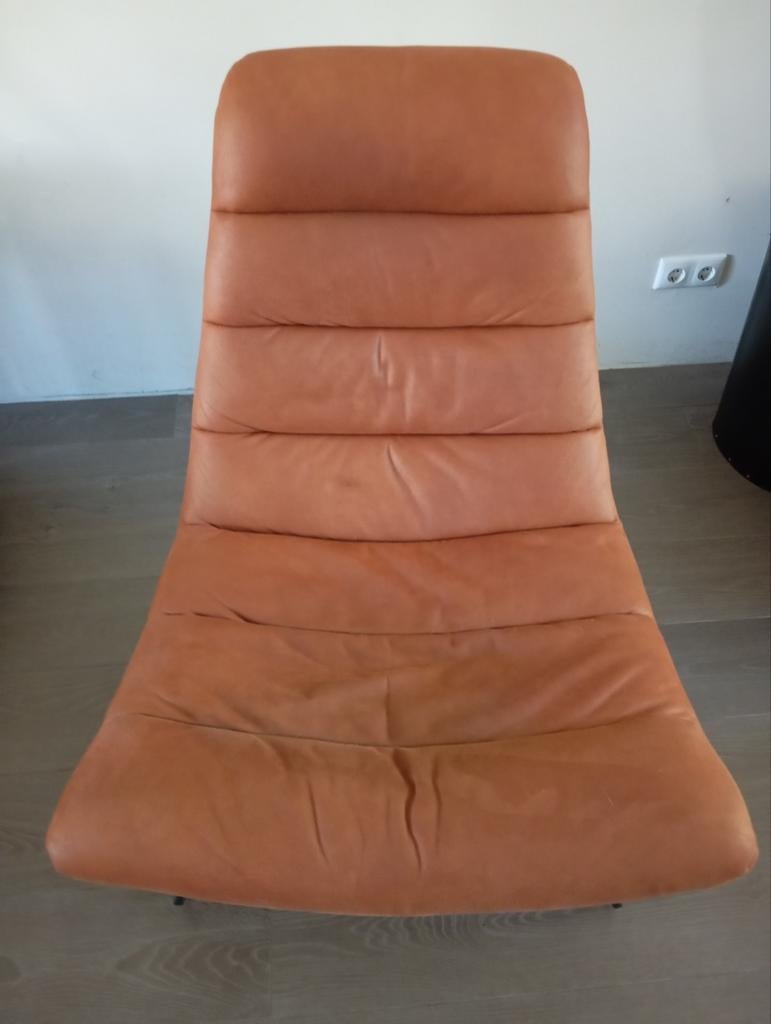 Stijlvolle Cognac Loungefauteuil - Industrieel Design, Huis en Inrichting, Fauteuils, Zo goed als nieuw, Leer, Metaal, Overige materialen