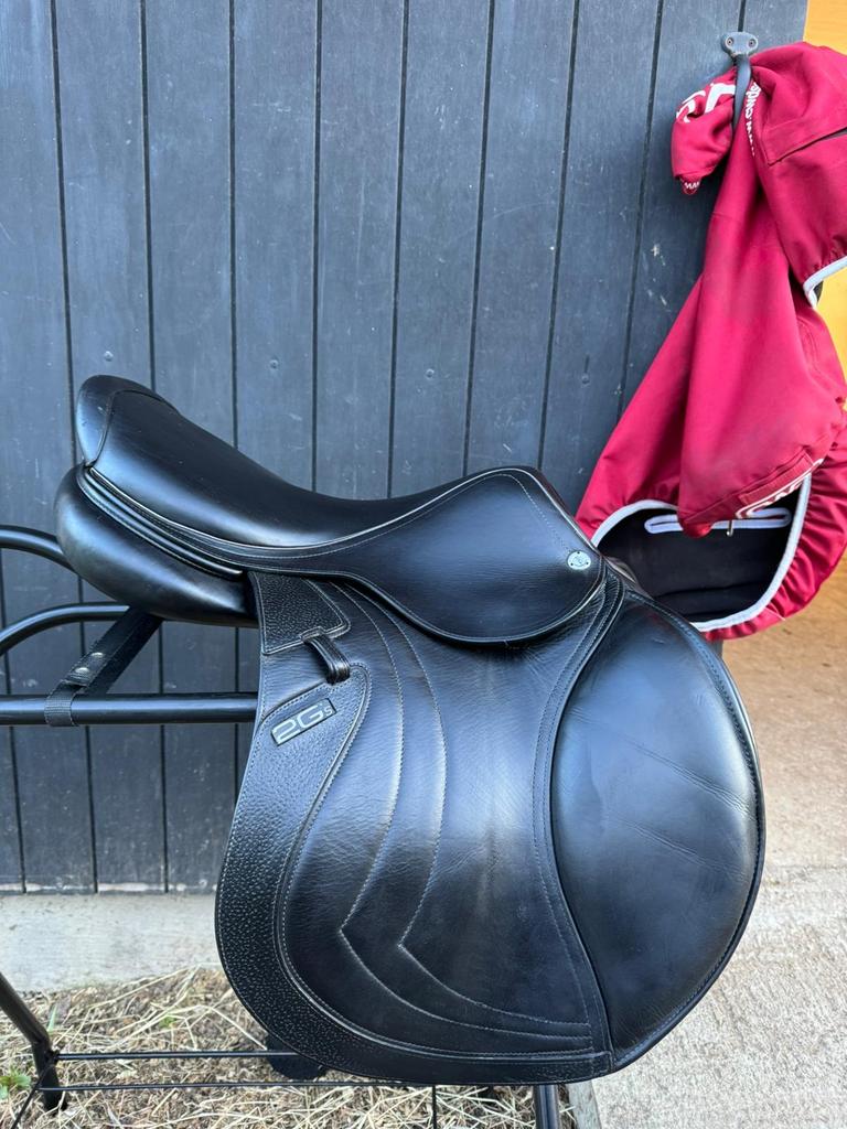 CWD mademoiselle zwart, zeer goede staat., Ophalen of Verzenden, Zo goed als nieuw, Springen