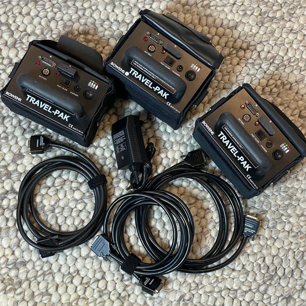 3x bowens travel pak incl oplader en kabels., Ophalen, Zo goed als nieuw, Overige typen
