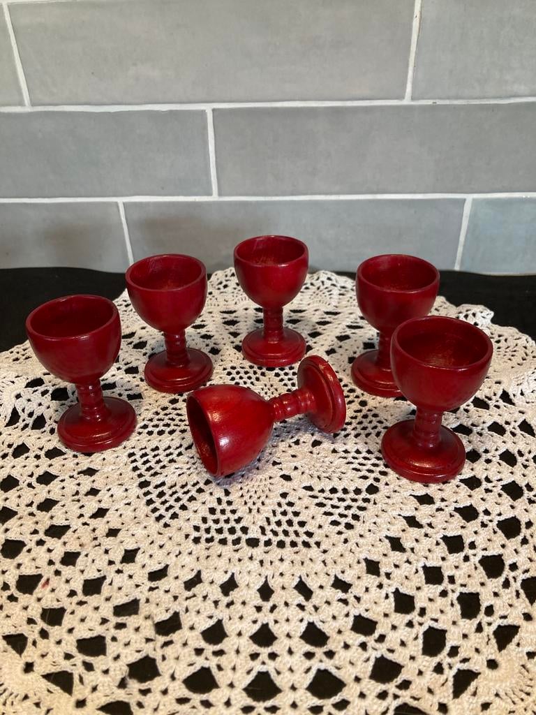 Set van 6 vintage rode houten eierdopjes (160426c), Ophalen of Verzenden, Zo goed als nieuw, Hout, Rood