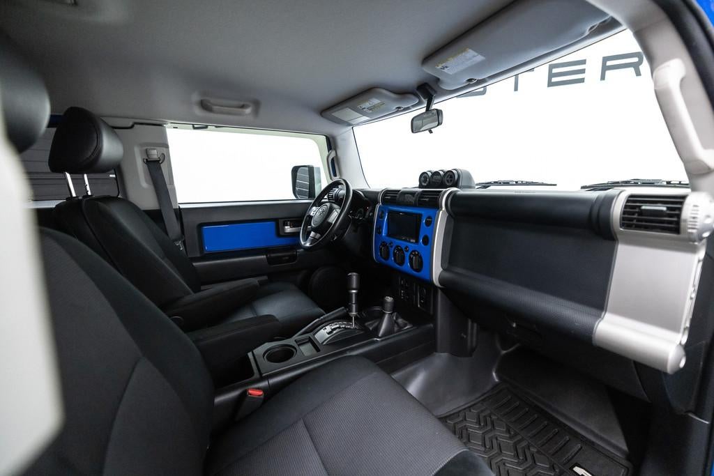 Toyota FJ Cruiser VVTi V6 Btw auto, Fiscale waarde € 8.000, Auto's, Toyota, Automaat, Stof, Gebruikt, 4000 cc