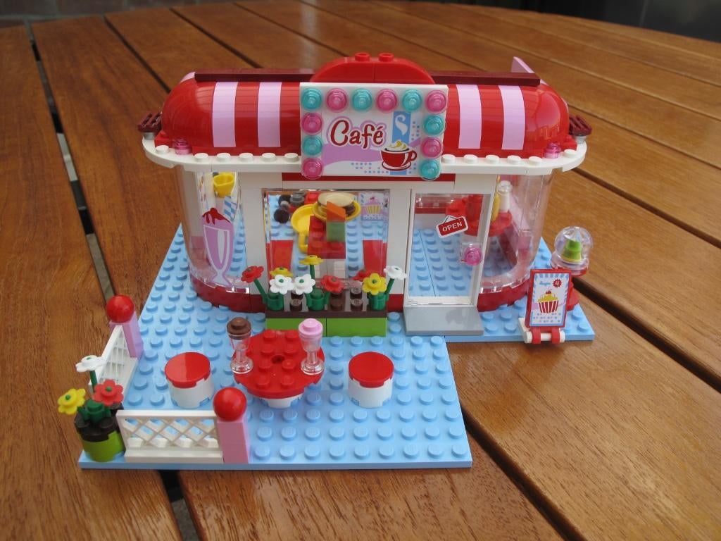 LEGO Friends 3061 Heartlake City Café, Kinderen en Baby's, Speelgoed | Duplo en Lego, Lego, Nieuw, Friends, Ophalen of Verzenden
