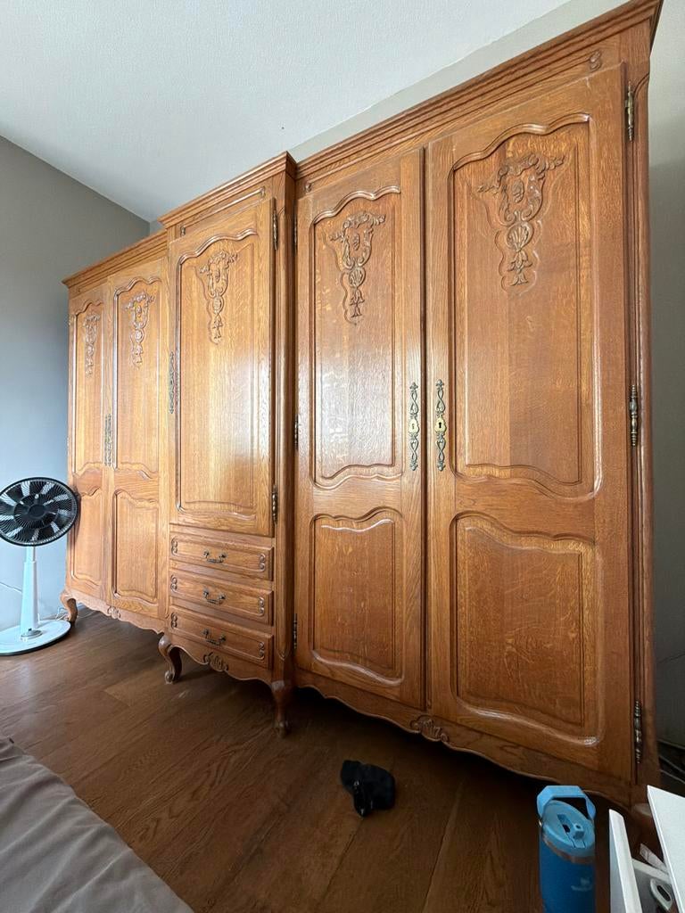 Grote houten kledingkast / armoire - goede staat, Ophalen
