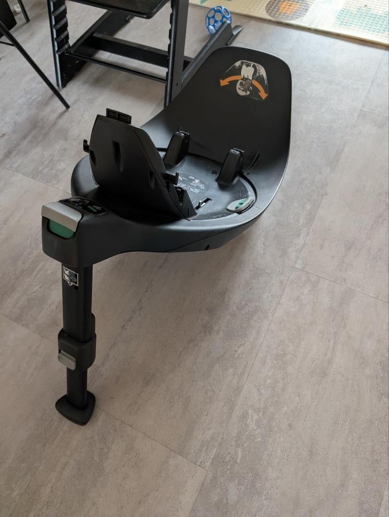 Iso fix onderstel voor cybex cloud i size en sirona z i size, Kinderen en Baby's, Autostoeltjes, Ophalen of Verzenden, Zo goed als nieuw